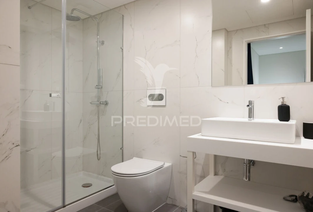 Apartamento T2 para Venda em Cedofeita, Santo Ildefonso, Sé, Miragaia, São Nicolau e Vitória Foto 18