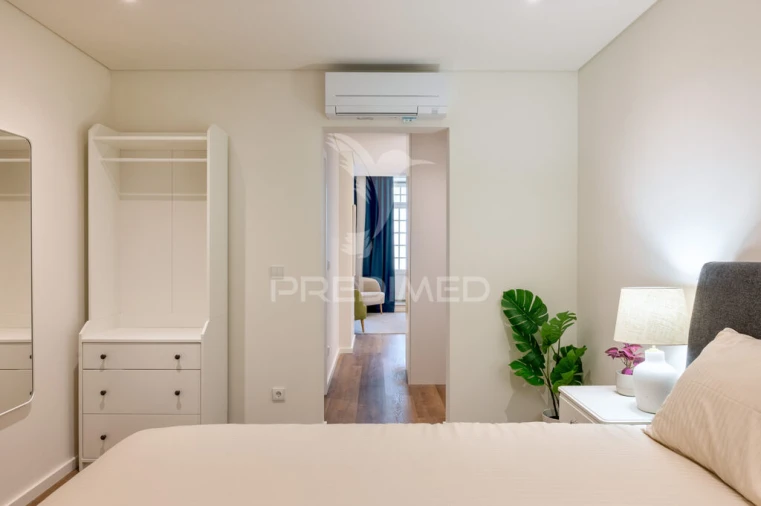 Apartamento T2 para Venda em Cedofeita, Santo Ildefonso, Sé, Miragaia, São Nicolau e Vitória Foto 16