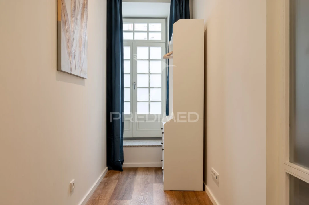 Apartamento T2 para Venda em Cedofeita, Santo Ildefonso, Sé, Miragaia, São Nicolau e Vitória Foto 4