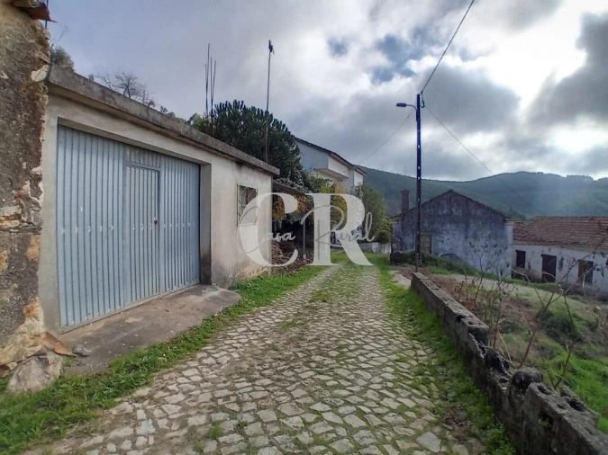 Moradia T4 para Venda em Cumeeira Foto 49