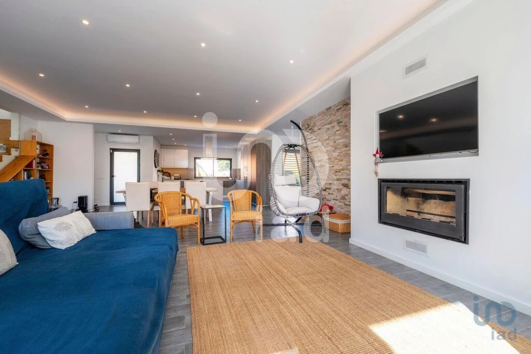 Moradia T3 para Venda em Quarteira Foto 6