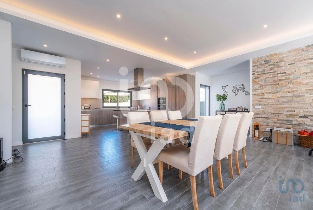 Moradia T3 para Venda em Quarteira Foto 7