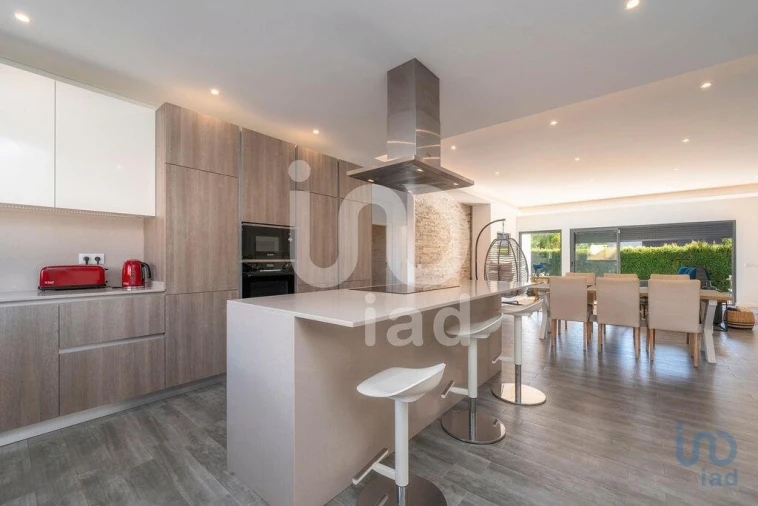 Moradia T3 para Venda em Quarteira Foto 9