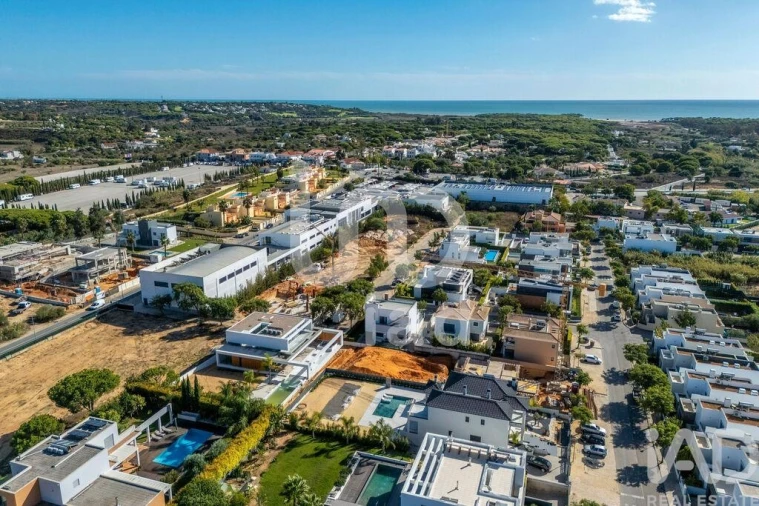 Moradia T3 para Venda em Quarteira Foto 30