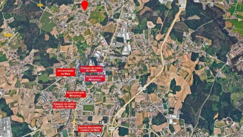 Terreno para Venda em Castêlo da Maia