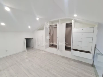 Apartamento T2 para Venda em São Domingos de Benfica