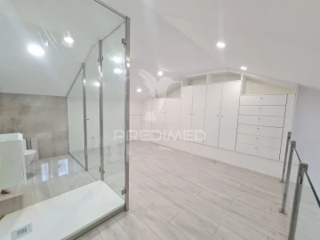 Apartamento T2 para Venda em São Domingos de Benfica