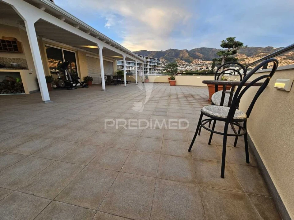 Apartamento T4 para Venda em São Martinho Foto 15