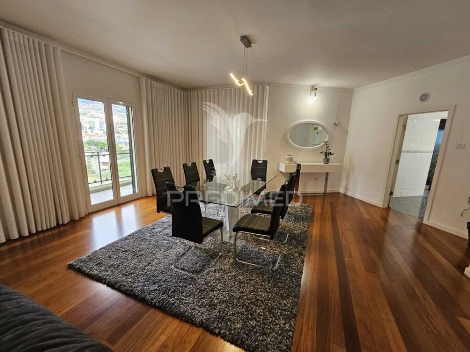 Apartamento T4 para Venda em São Martinho Foto 11