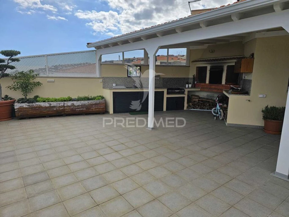 Apartamento T4 para Venda em São Martinho Foto 4