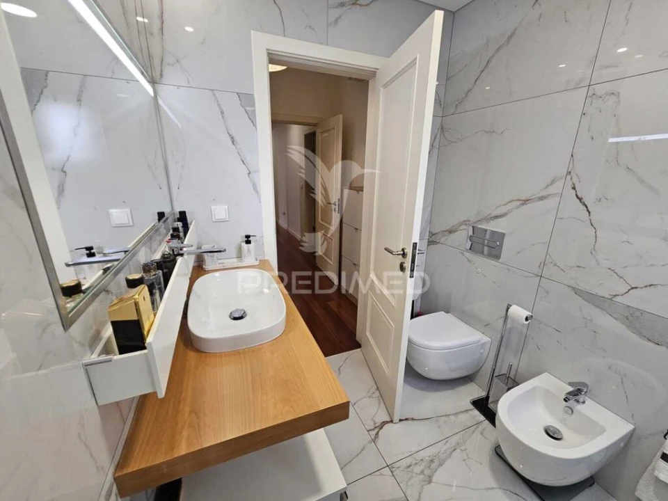 Apartamento T4 para Venda em São Martinho Foto 12
