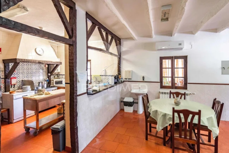 Moradia T5 para Venda em Abitureiras