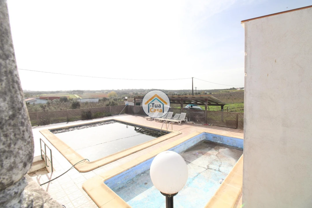 Quinta T4 para Venda em Redondo Foto 1