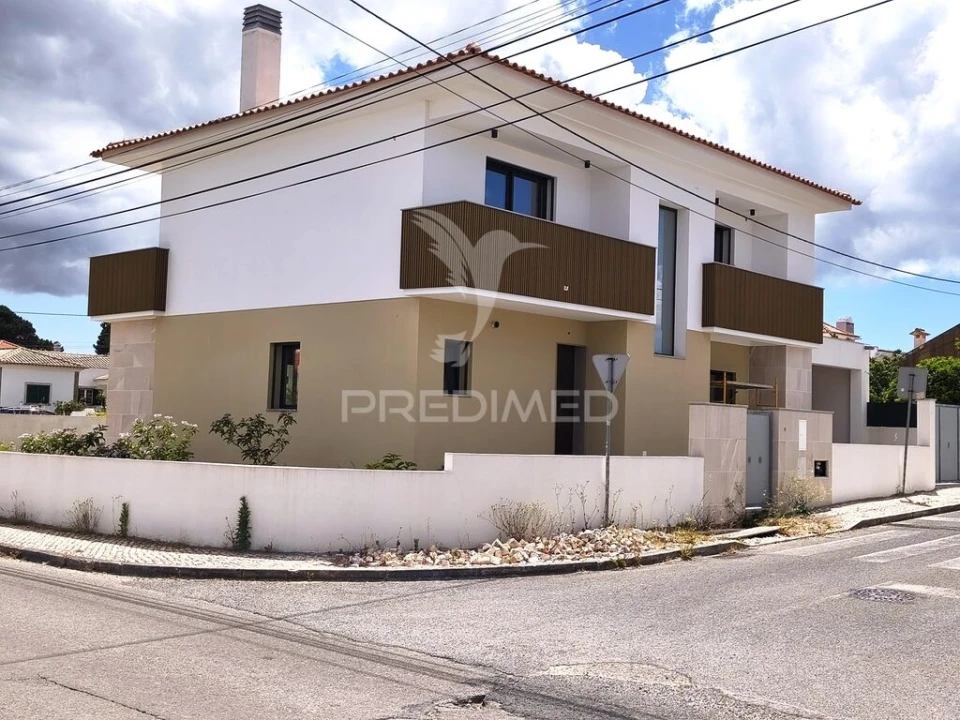 Moradia T4 para Venda em Azeitão (São Lourenço e São Simão) Foto 3