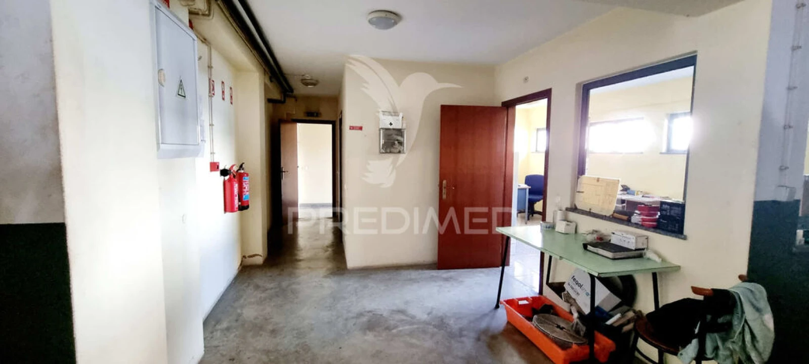 Armazém para Venda em Estômbar e Parchal Foto 9