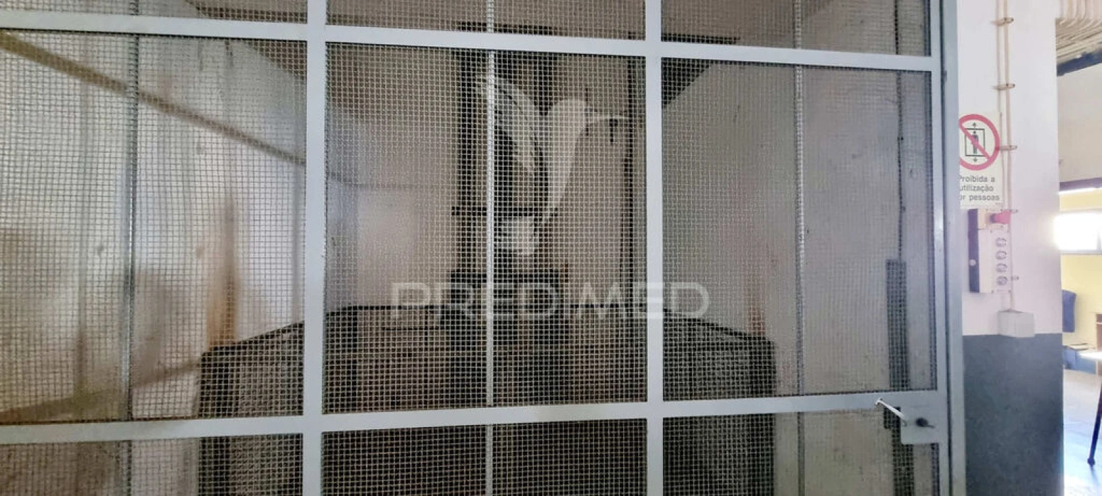 Armazém para Venda em Estômbar e Parchal Foto 7