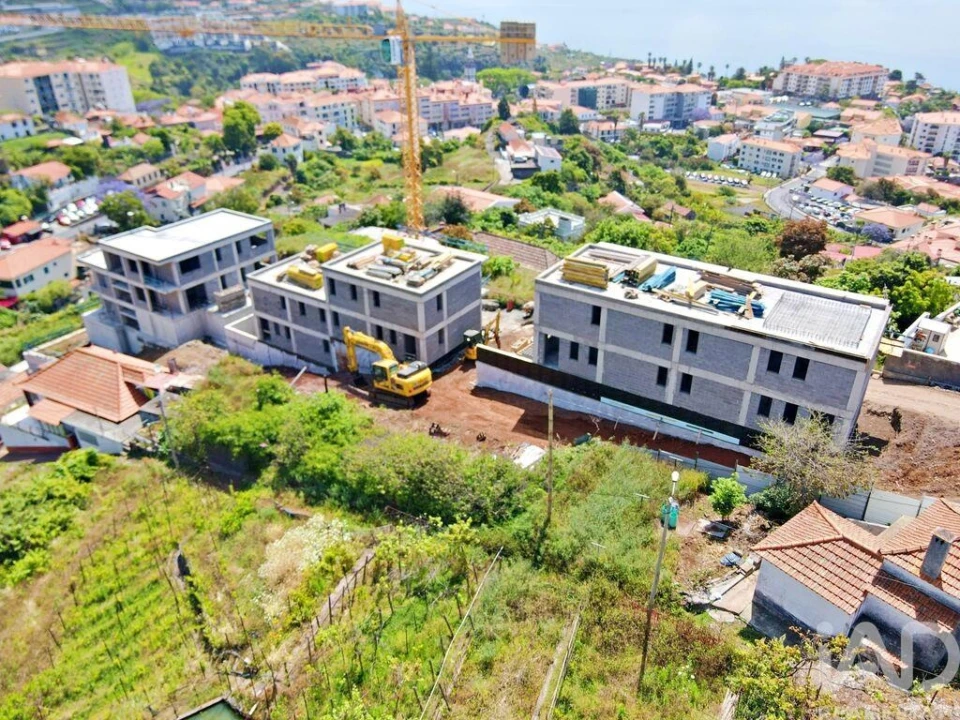 Moradia T3 para Venda em Caniço Foto 20