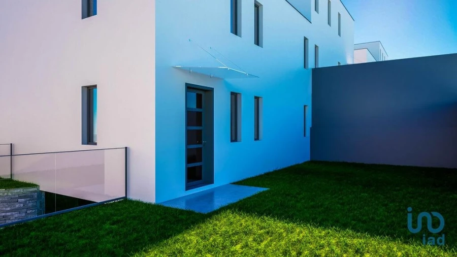 Moradia T3 para Venda em Caniço Foto 4