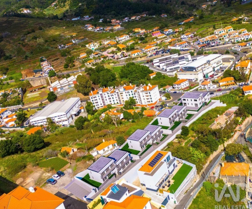 Moradia T3 para Venda em Caniço Foto 16