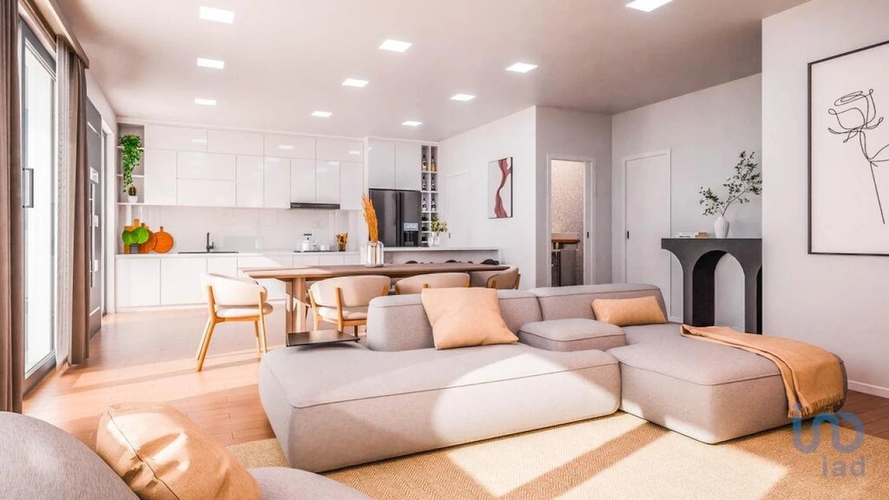 Moradia T3 para Venda em Caniço Foto 12