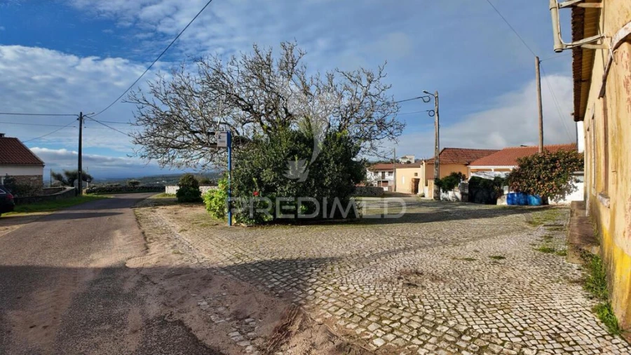 Moradia T2 para Venda em Serra de Santo Antonio Foto 16