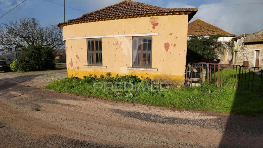 Moradia T2 para Venda em Serra de Santo Antonio Foto 5