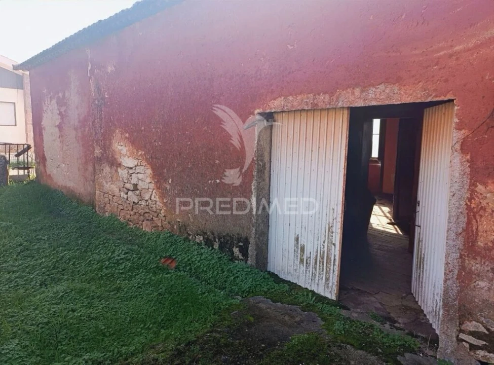 Moradia T2 para Venda em Serra de Santo Antonio Foto 11