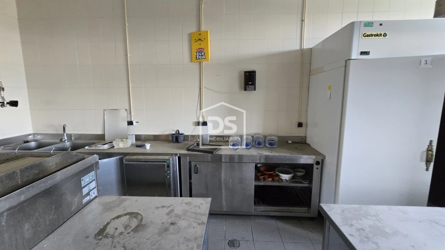 Negócio para Venda em Abrunhosa-A-Velha Foto 46