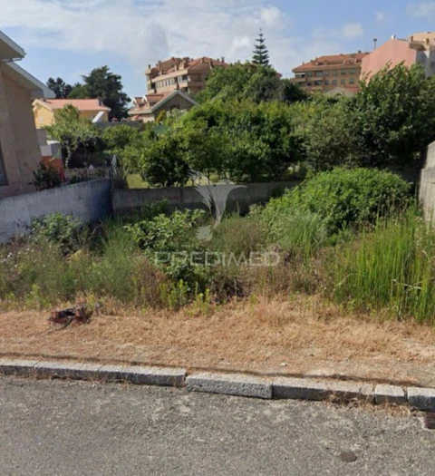 Terreno para Venda em Canelas