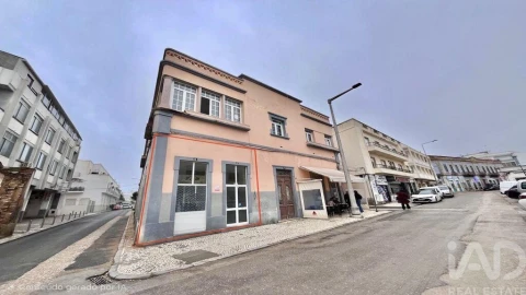 Loja para Venda em Olhão
