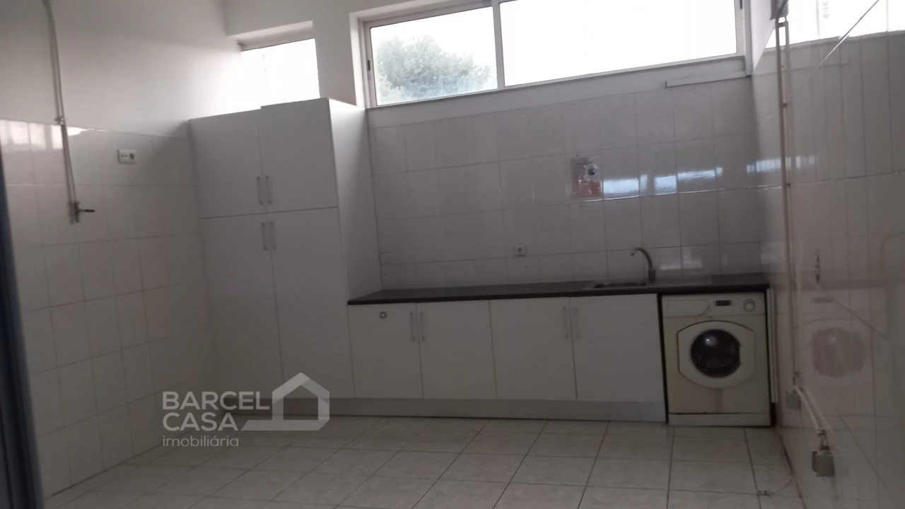 Armazém para Venda em Barcelos, V.Boa, V.Frescainha Foto 8
