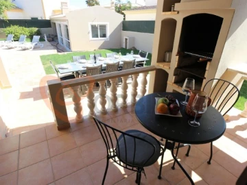 Moradia T4 para Venda em Guia