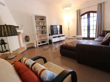 Moradia T4 para Venda em Guia