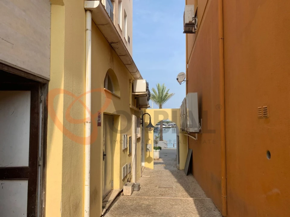 Apartamento T1 para Venda em Quarteira Foto 8