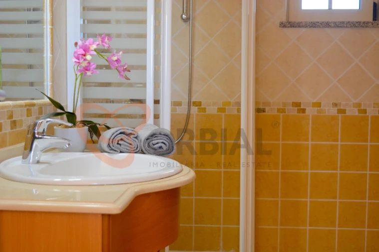 Moradia T4 para Arrendamento férias em Albufeira e Olhos de Água Foto 24