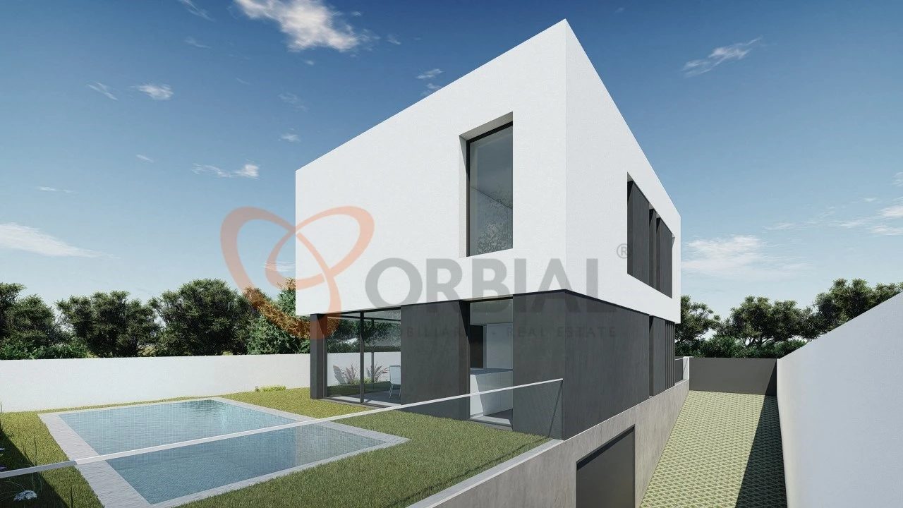 Moradia T4 para Venda em Guia Foto 2
