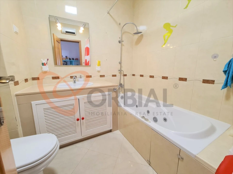 Apartamento T2 para Venda em Albufeira e Olhos de Água Foto 8