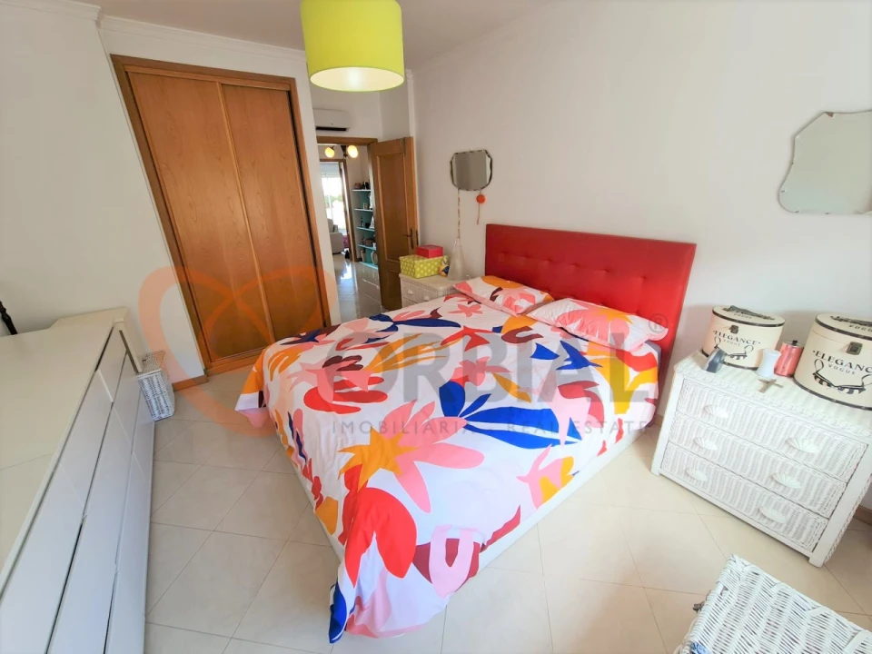 Apartamento T2 para Venda em Albufeira e Olhos de Água Foto 9