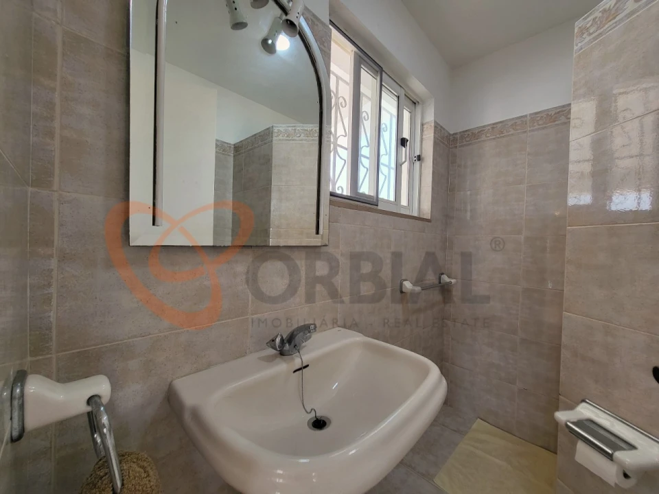 Moradia T3 para Venda em Albufeira e Olhos de Água Foto 31