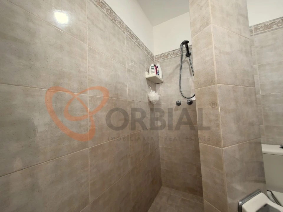Moradia T3 para Venda em Albufeira e Olhos de Água Foto 33