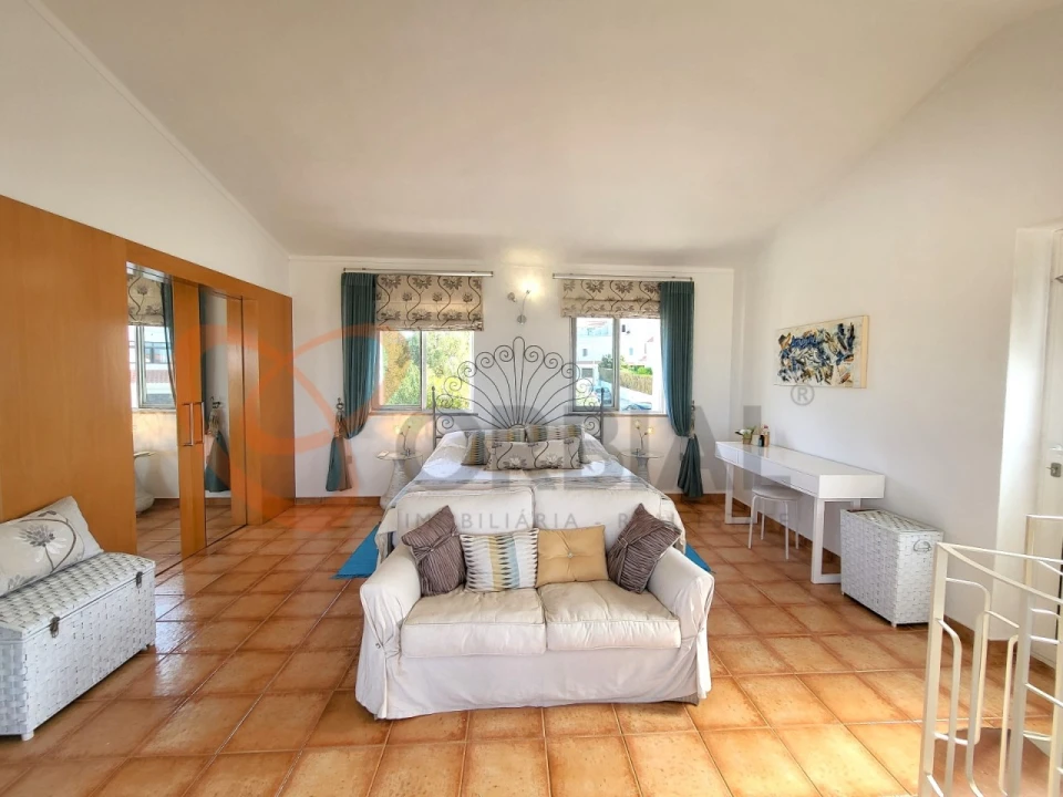 Moradia T3 para Venda em Albufeira e Olhos de Água Foto 18