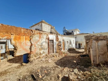 Moradia T6 para Venda em Albufeira e Olhos de Água