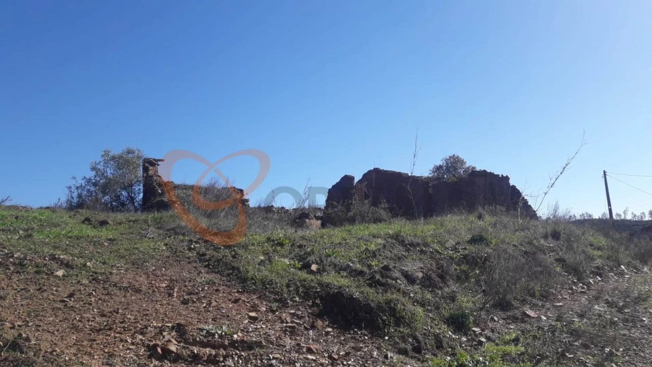 Moradia T3 para Venda em São Bartolomeu de Messines Foto 18