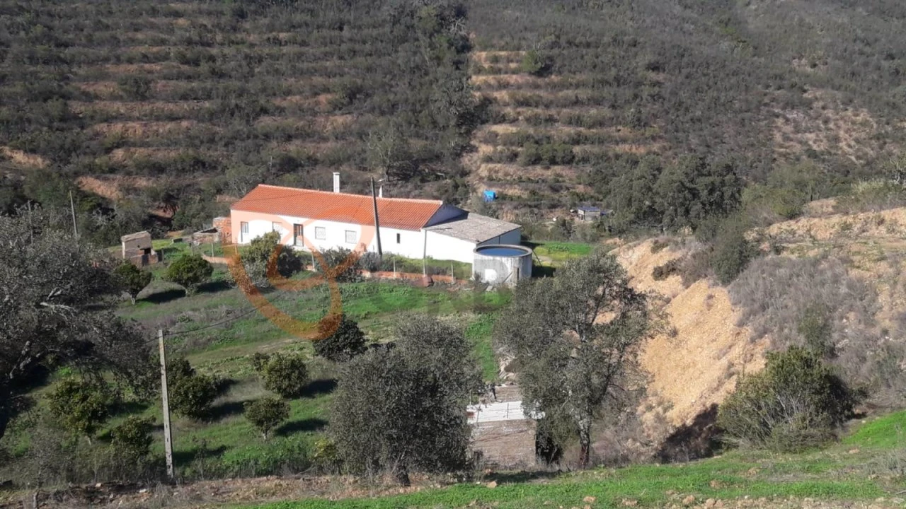 Moradia T3 para Venda em São Bartolomeu de Messines Foto 25
