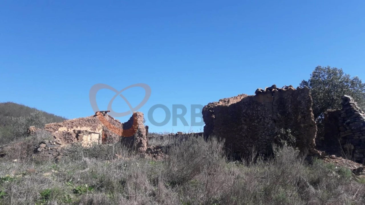 Moradia T3 para Venda em São Bartolomeu de Messines Foto 27