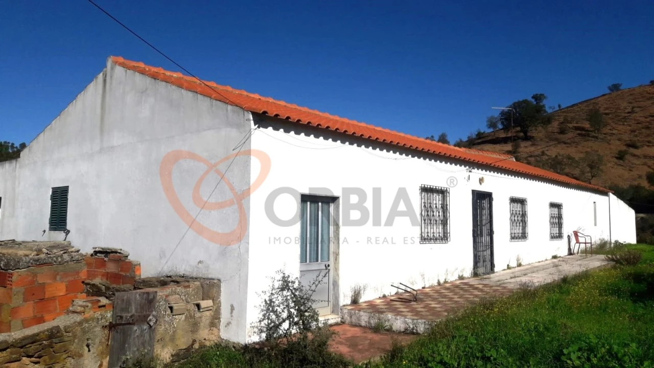 Moradia T3 para Venda em São Bartolomeu de Messines Foto 1