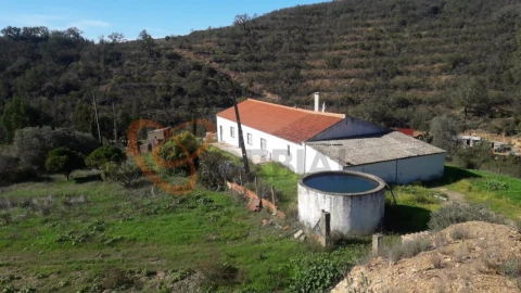 Moradia T3 para Venda em São Bartolomeu de Messines