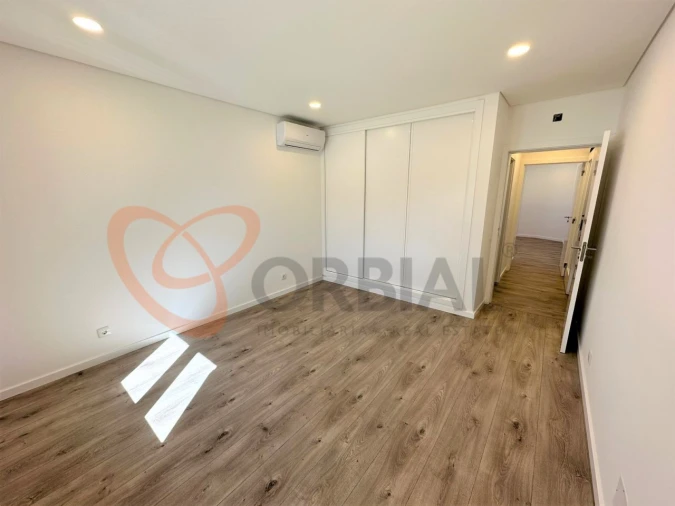 Moradia T4 para Venda em Algoz e Tunes Foto 9