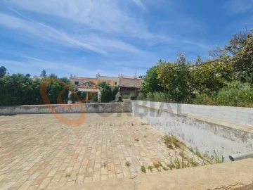 Terreno para Venda em Alcantarilha e Pêra