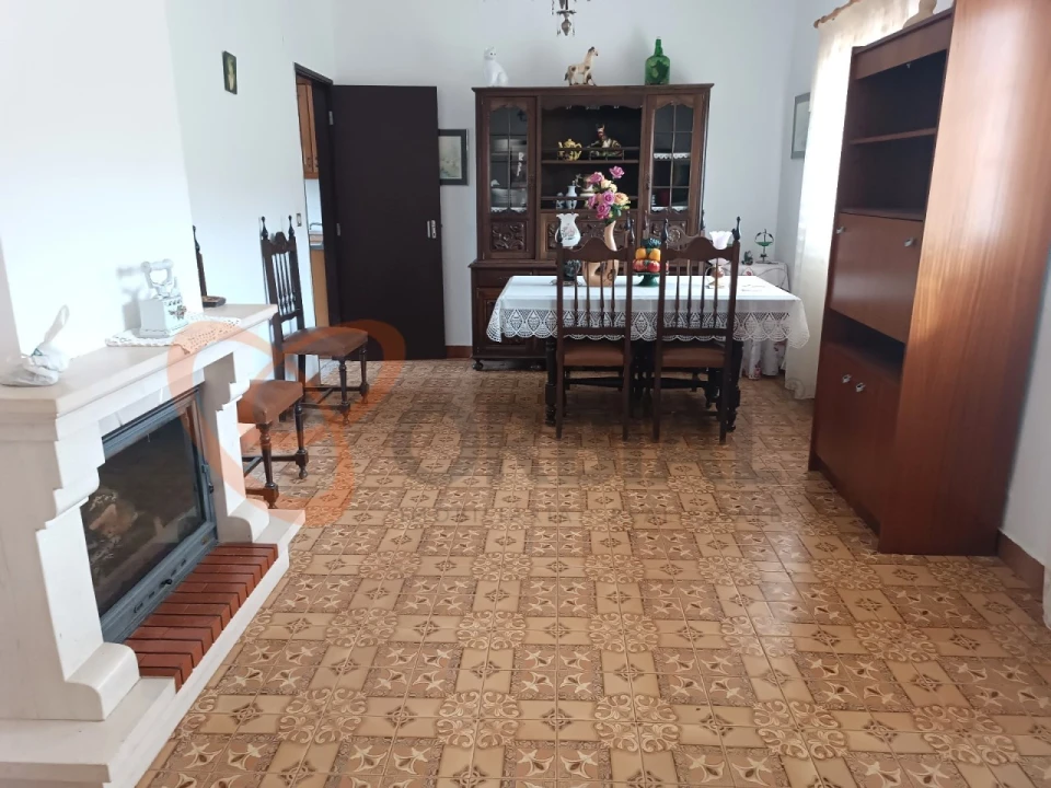 Moradia T3 para Venda em Alte Foto 5